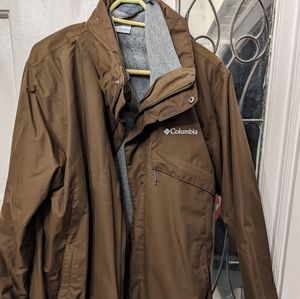 Columbia size Large Omni-tech multilayer coat with hood